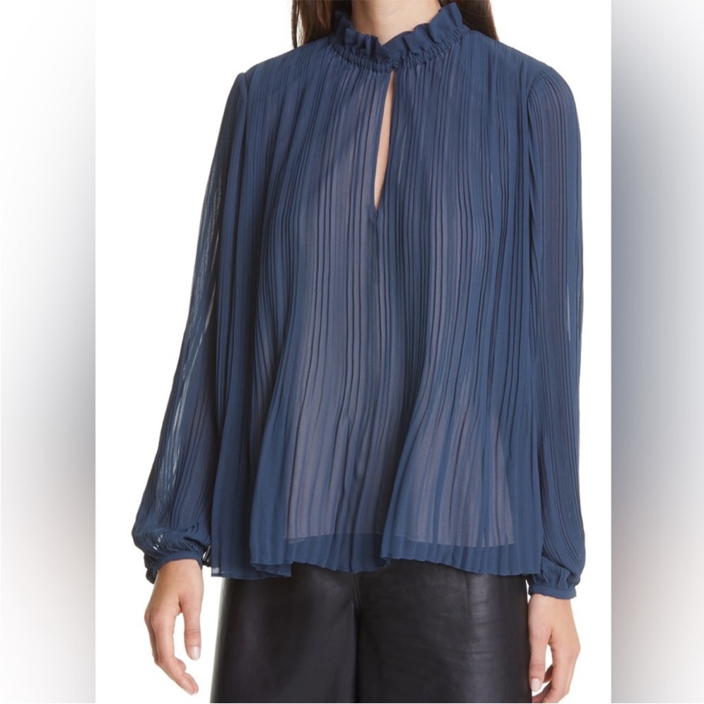 SAMSOE SAMSOE Lady Keyhole Pleated Long Sleeve Blouse